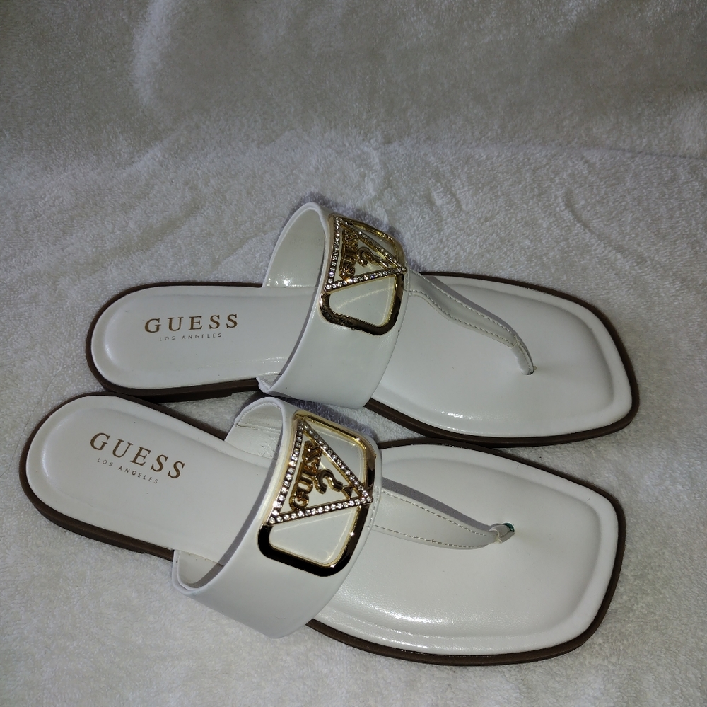 Women's Guess White Flat Sandals Size 8